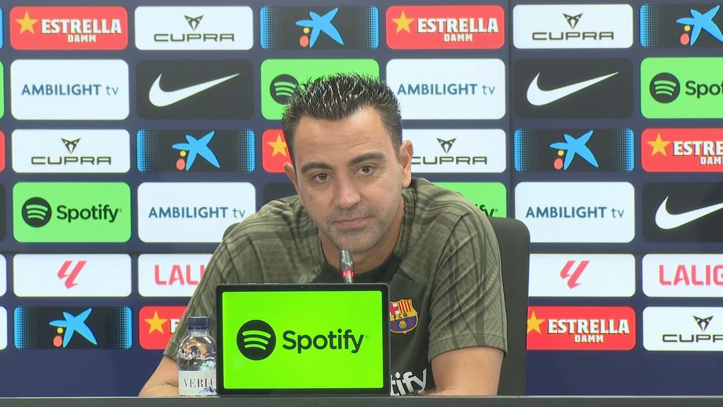 Xavi avala a Oriol Romeu y destaca a De Jong