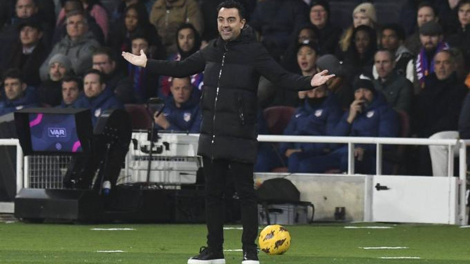 xavi_habla_de_la_bronca_en_el_vestuario_del_barcelona_y_confirma_la_tension_vivida.jpg xavi_habla_de_la_bronca_en_el_vestuario_del_barcelona_y_confirma_la_tension_vivida.jpg