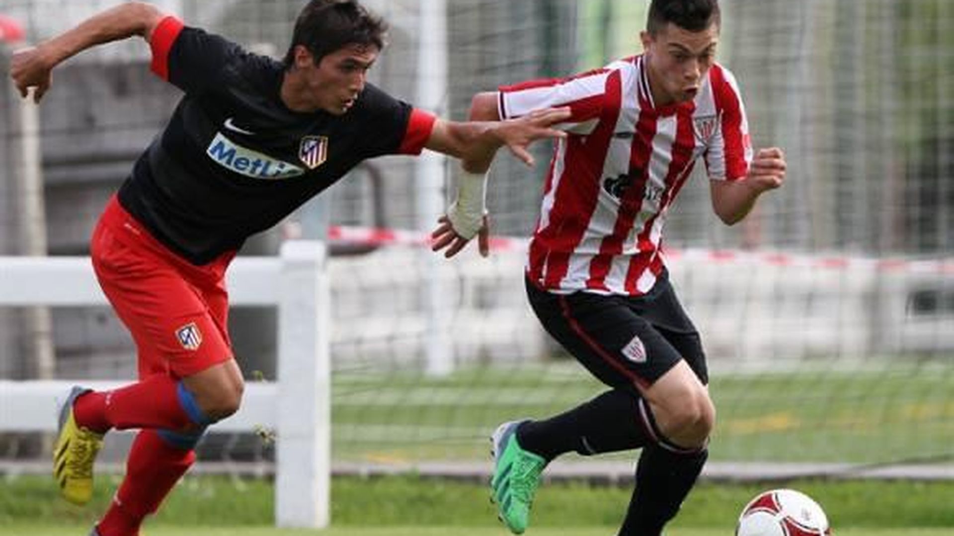 yanis_con_el_athletic_001.jpeg yanis_con_el_athletic_001.jpeg