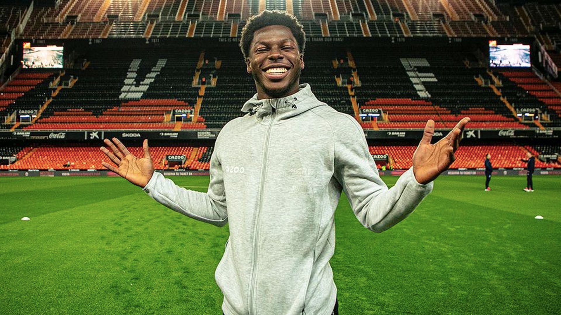 yunus_musah_antes_del_valencia_cf___nottingham_forest_foto_valencia_cf_001.png