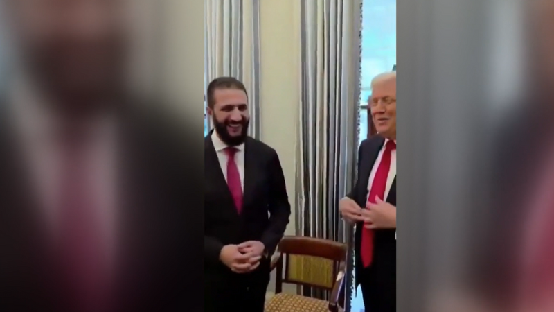 La delirante pregunta de Donald Trump al presidente sirio en la Casa Blanca