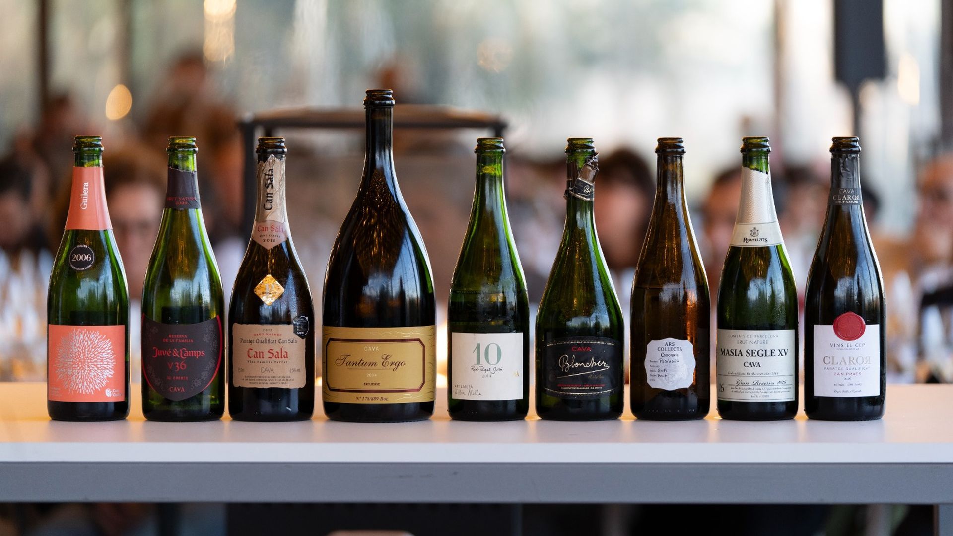 Más de 200 referencias y 5.000 copas servidas de cava