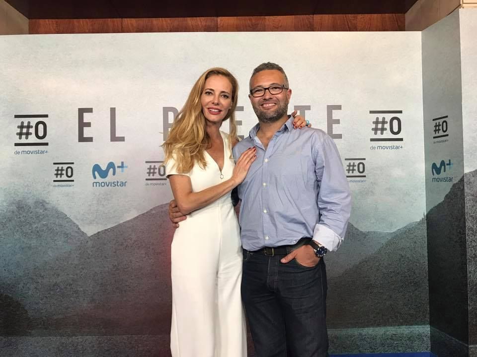 Paula junto a su hermano en la presentación de un programa de televisión