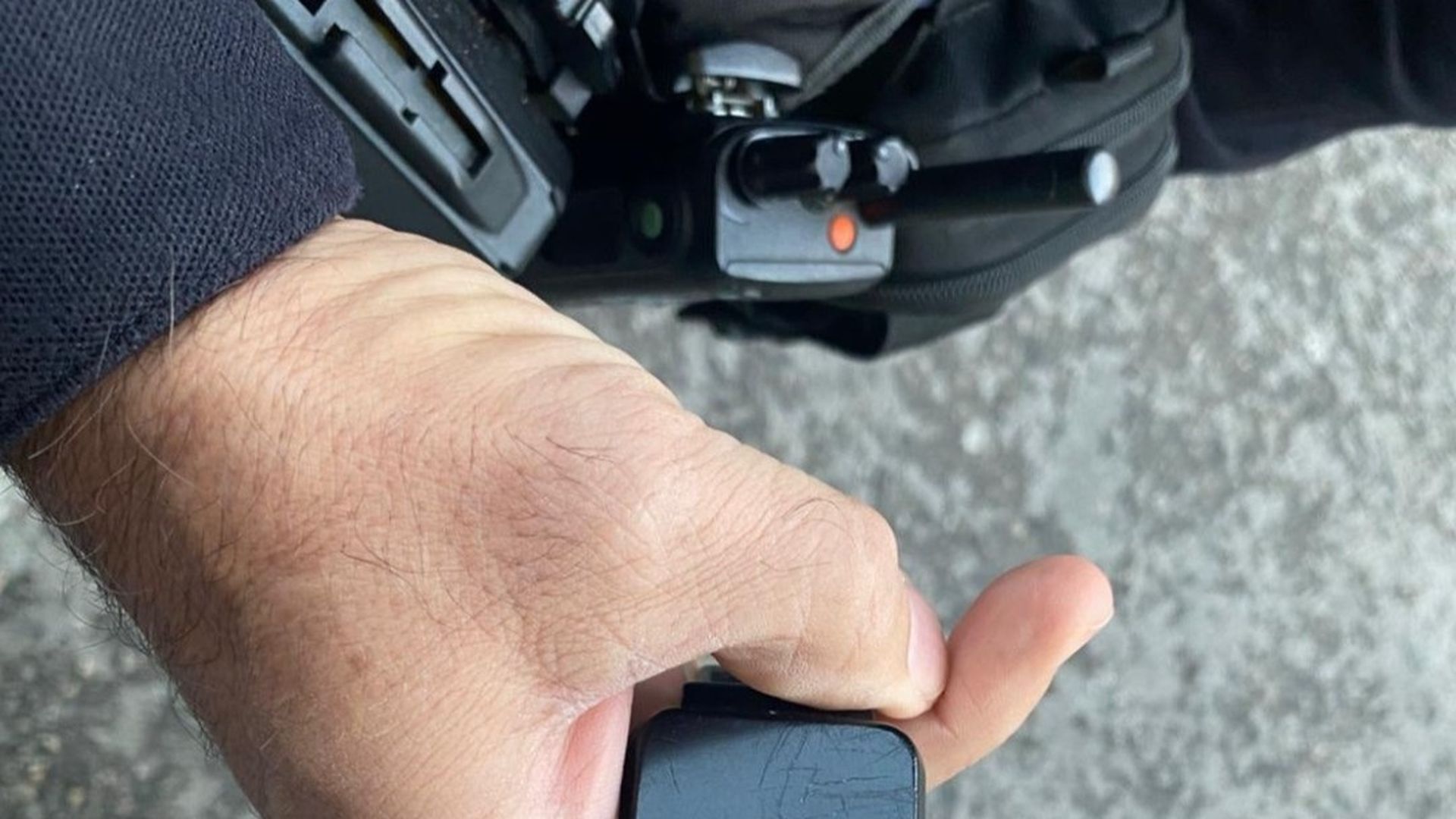 Pulsera antimaltrato cortada