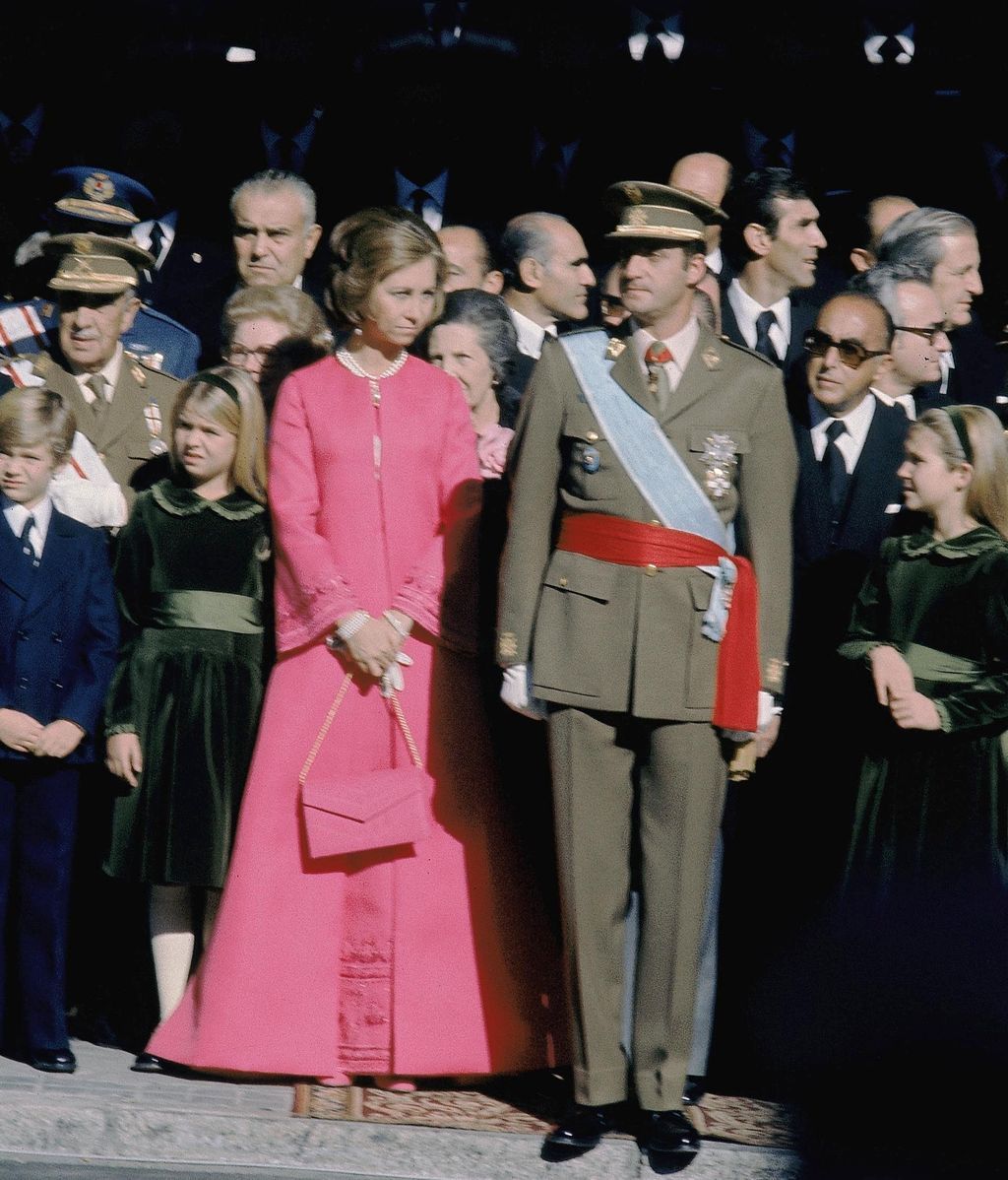 El vestido de Sofía en la coronación de Juan Carlos I