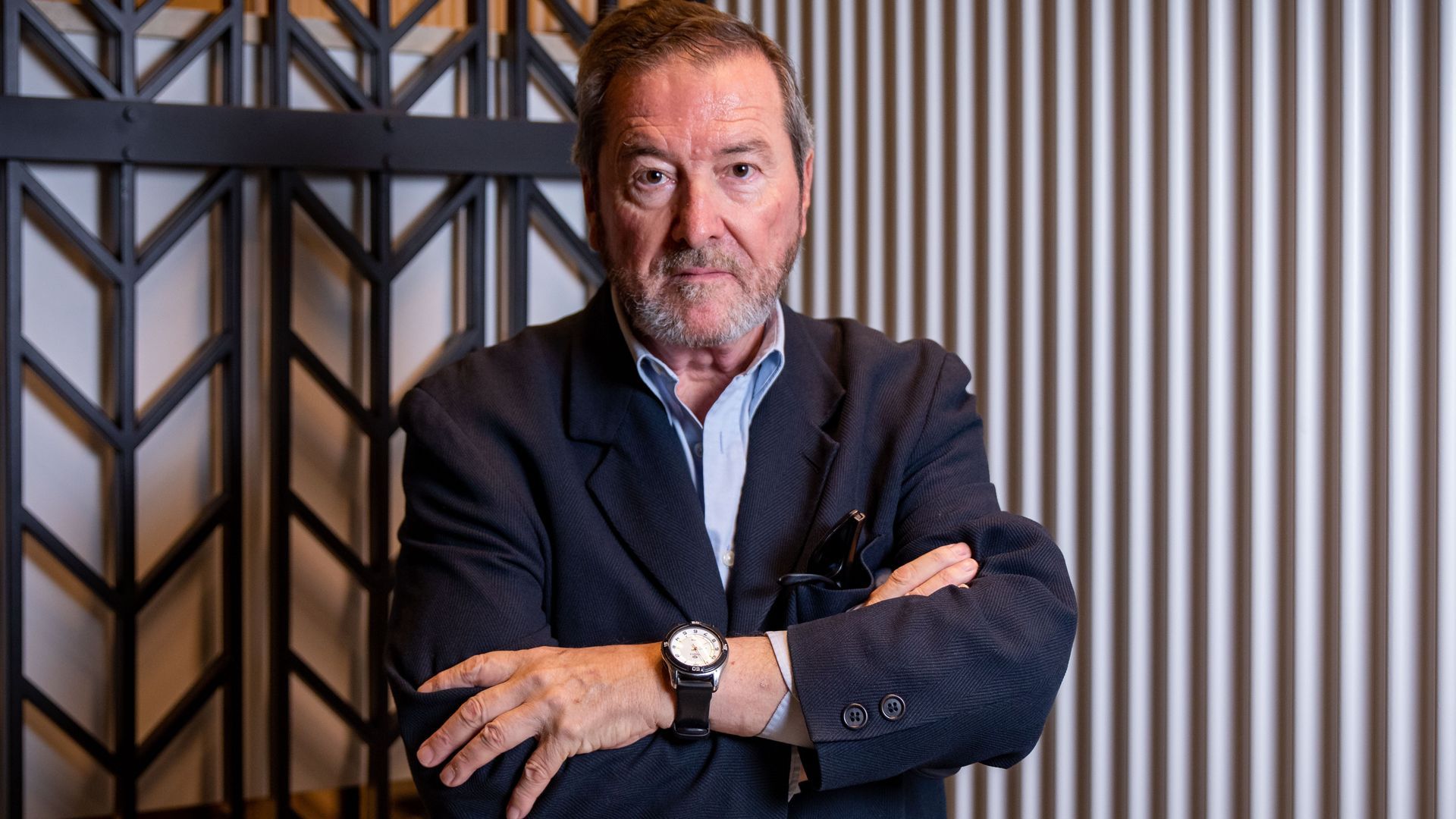 EuropaPress_4794039_escritor_jjbenitez_posa_entrevista_europa_press_doceavo_volumen_obra