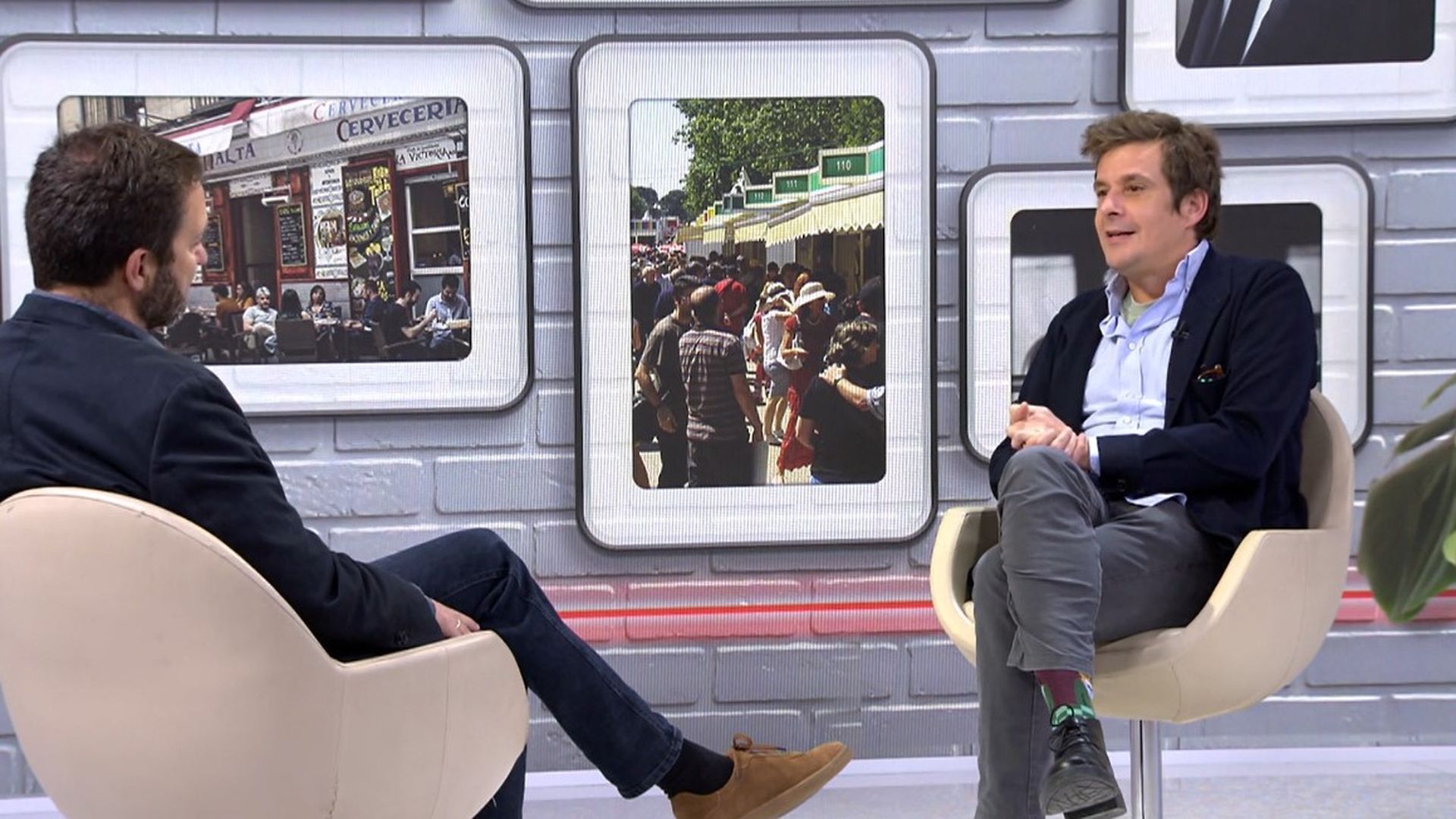 Alfonso J. Ussía, cronista sentimental del Madrid pasado y futuro, publica 'Bajo cielo' Alfonso J. Ussía, cronista sentimental del Madrid pasado y futuro, publica 'Bajo cielo'