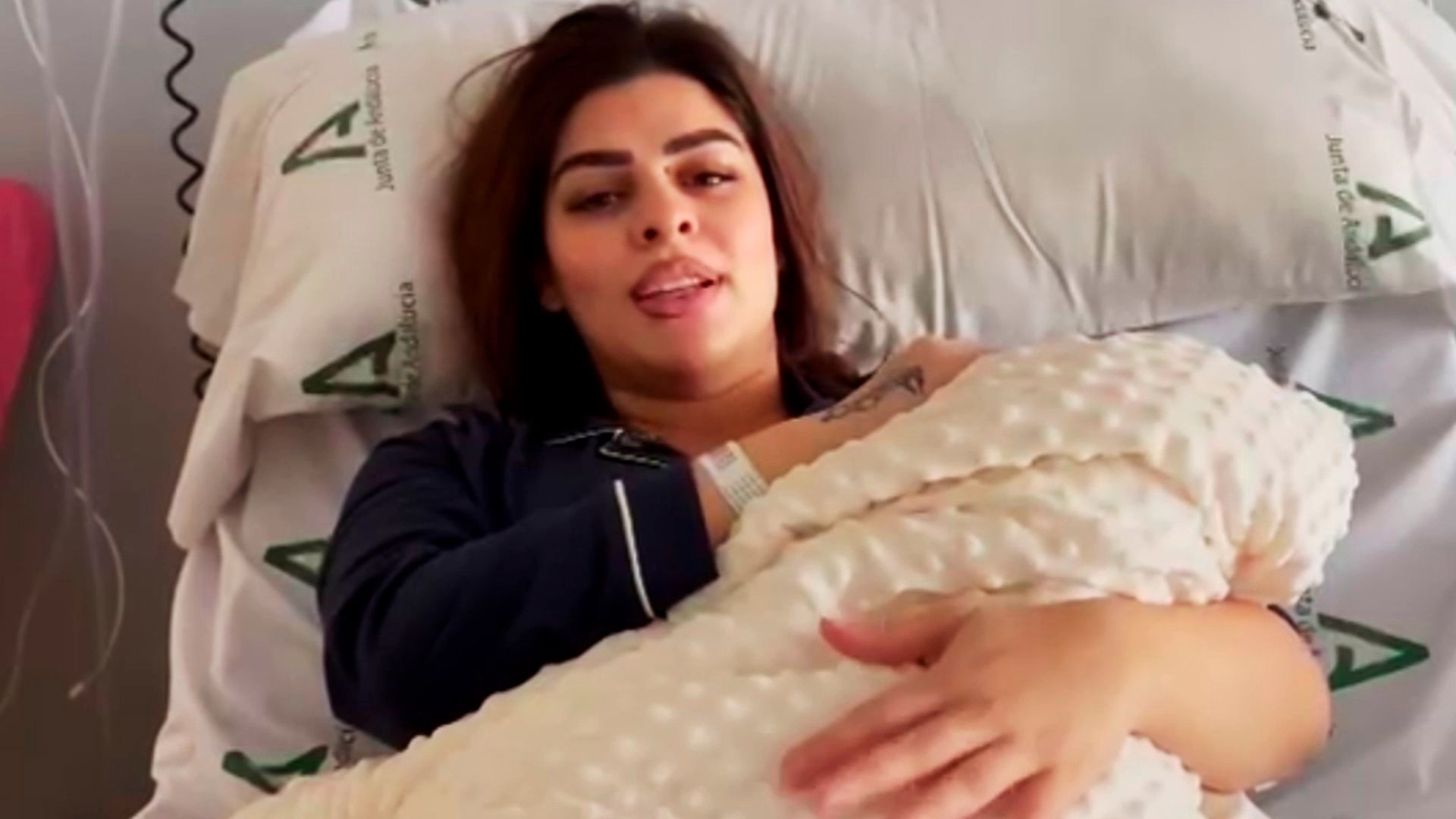 La Rebe da a luz a su Bianca y comparte los detalles de su parto  Mi embarazo by La Rebe Temporada 1 Capitulo 12