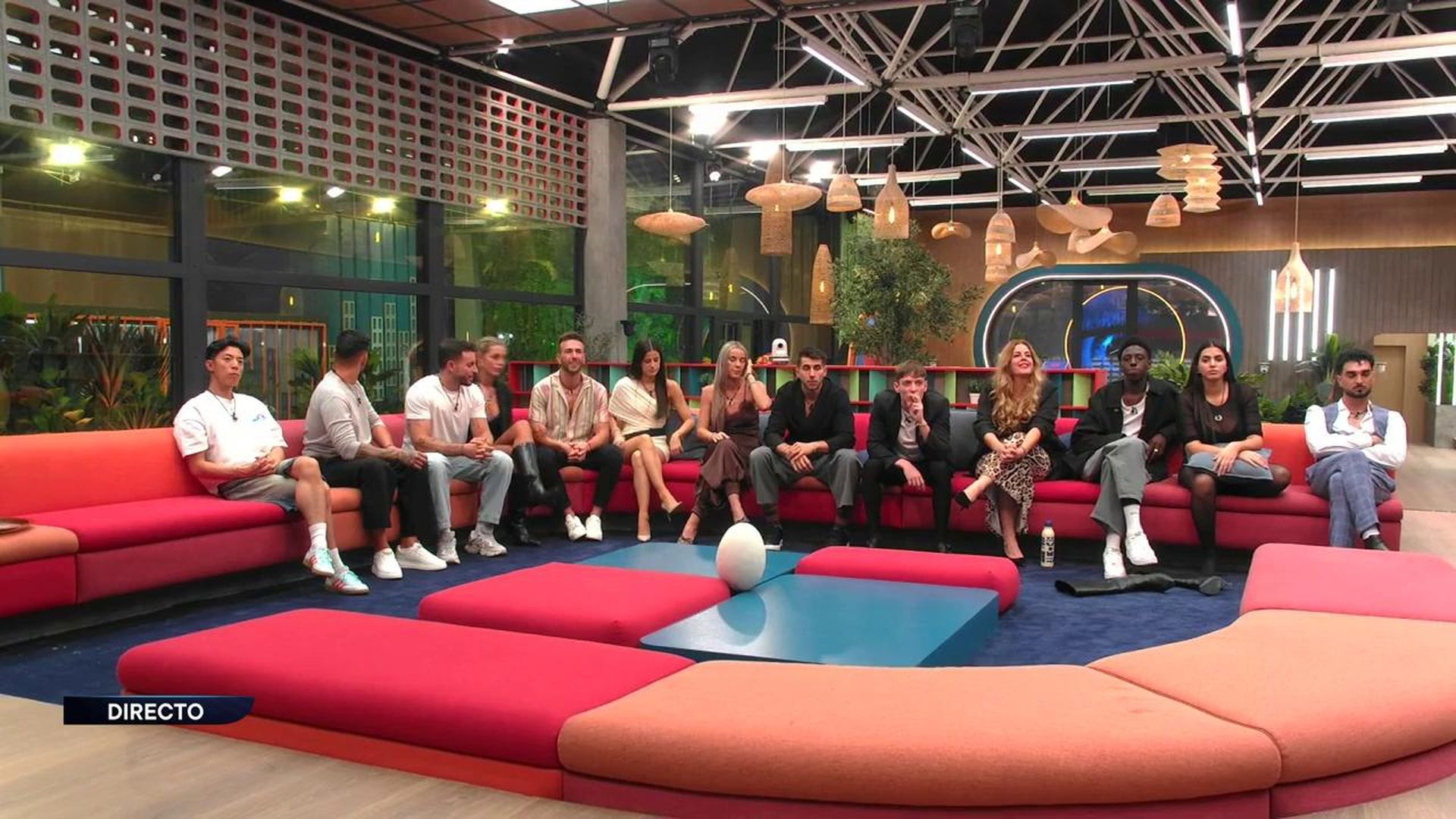 Los concursantes escuchan de Jorge Javier Vázquez sus señalados en las nominaciones