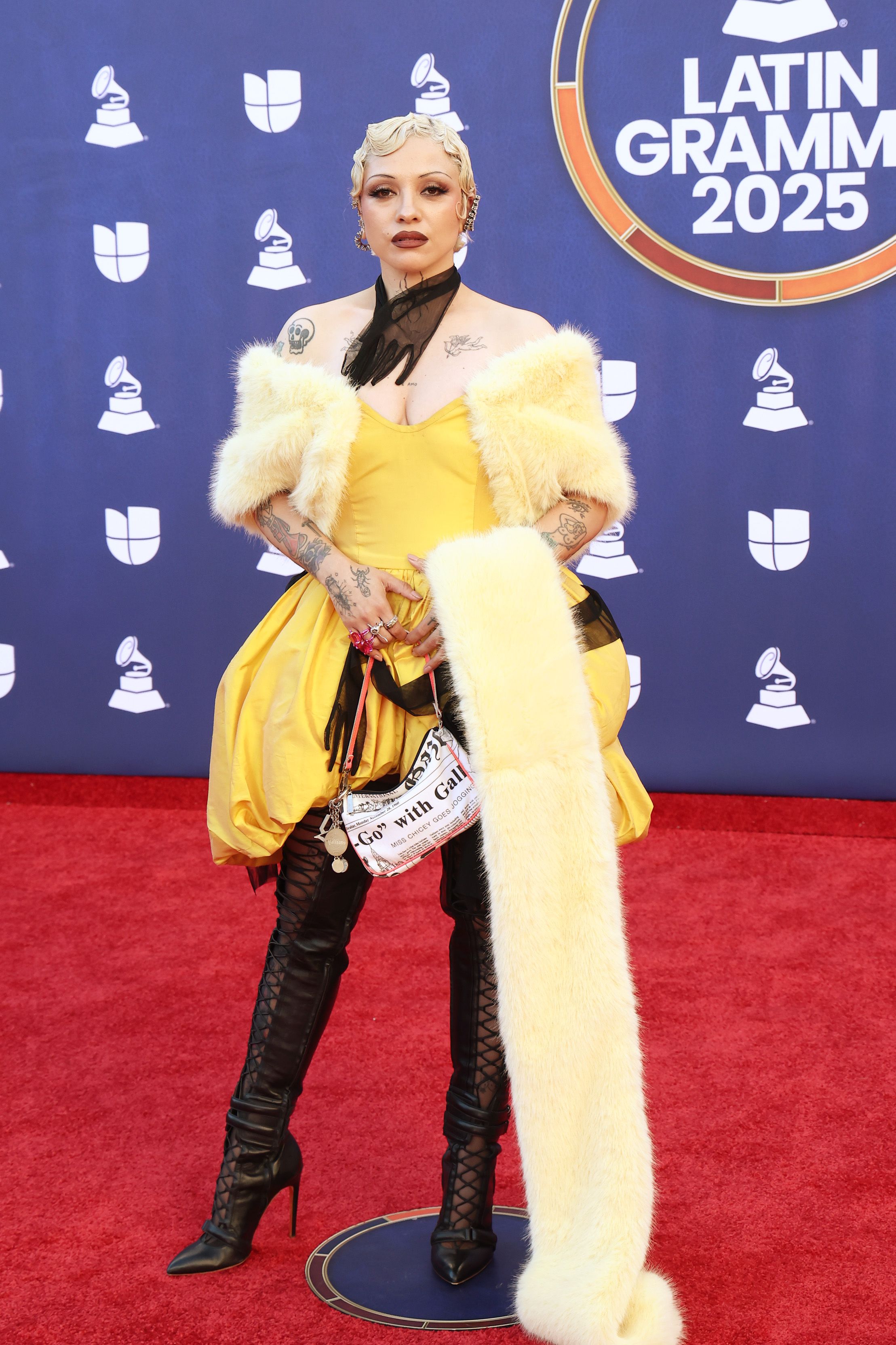 Mon Laferte en los Premios Grammy Latinos 2025