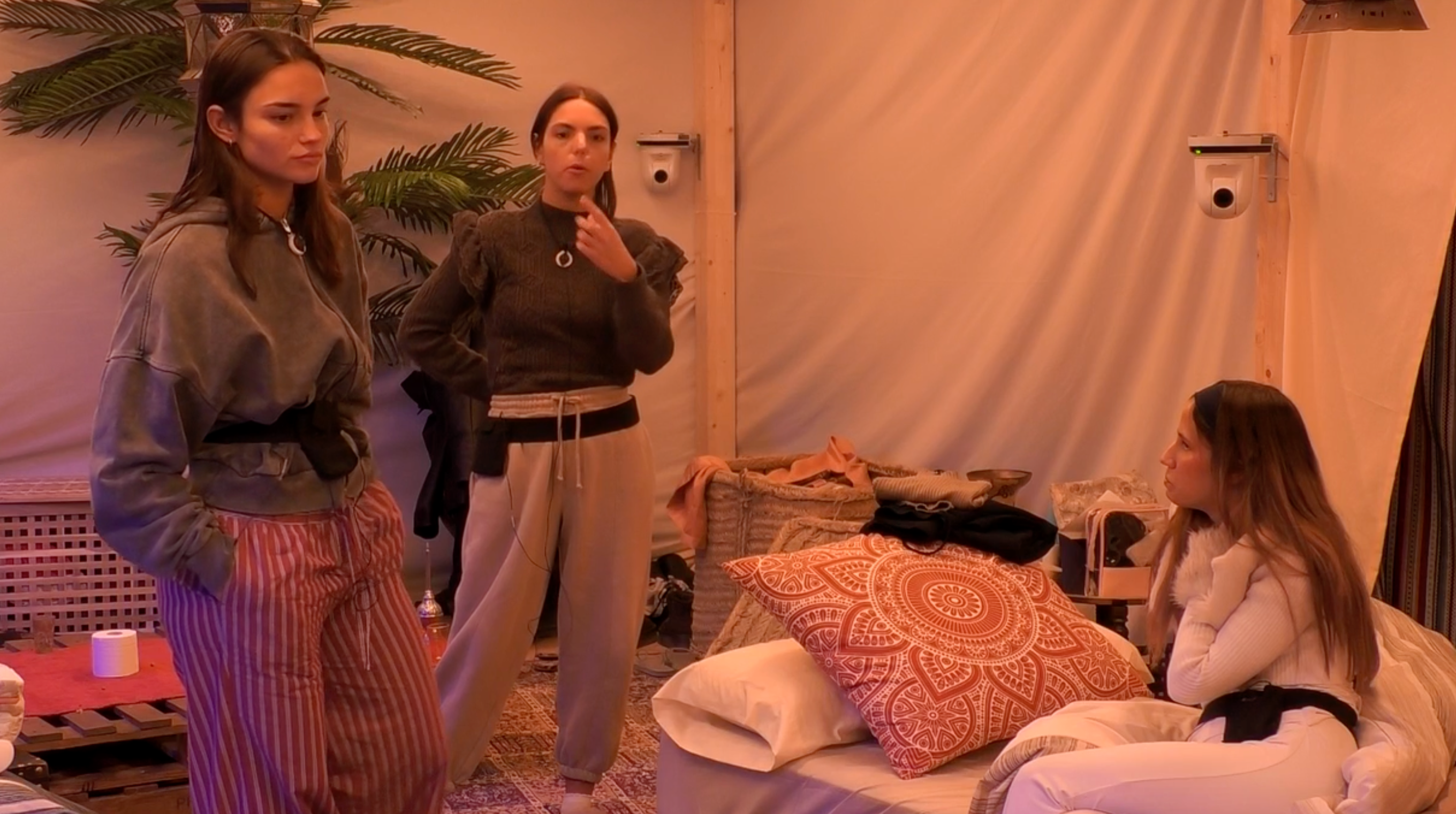 En el Oasis hablan sobre lo que pasará mañana