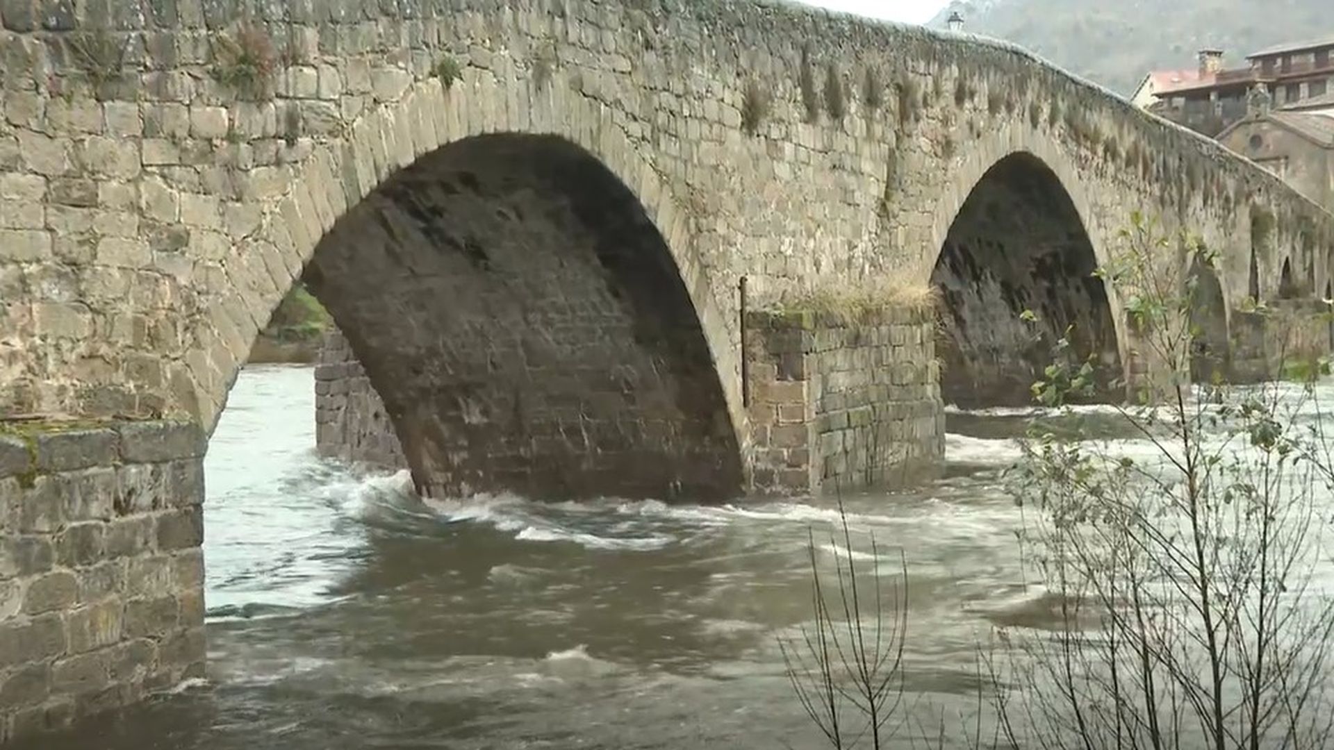 Gran parte de España, en alerta por la borrasca Claudia: Andalucía supera las 600 incidencias Gran parte de España, en alerta por la borrasca Claudia: Andalucía supera las 600 incidencias