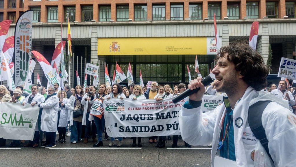 Los médicos vuelven a manifestarse en Madrid para rechazar el Estatuto Marco y reclamar uno propio