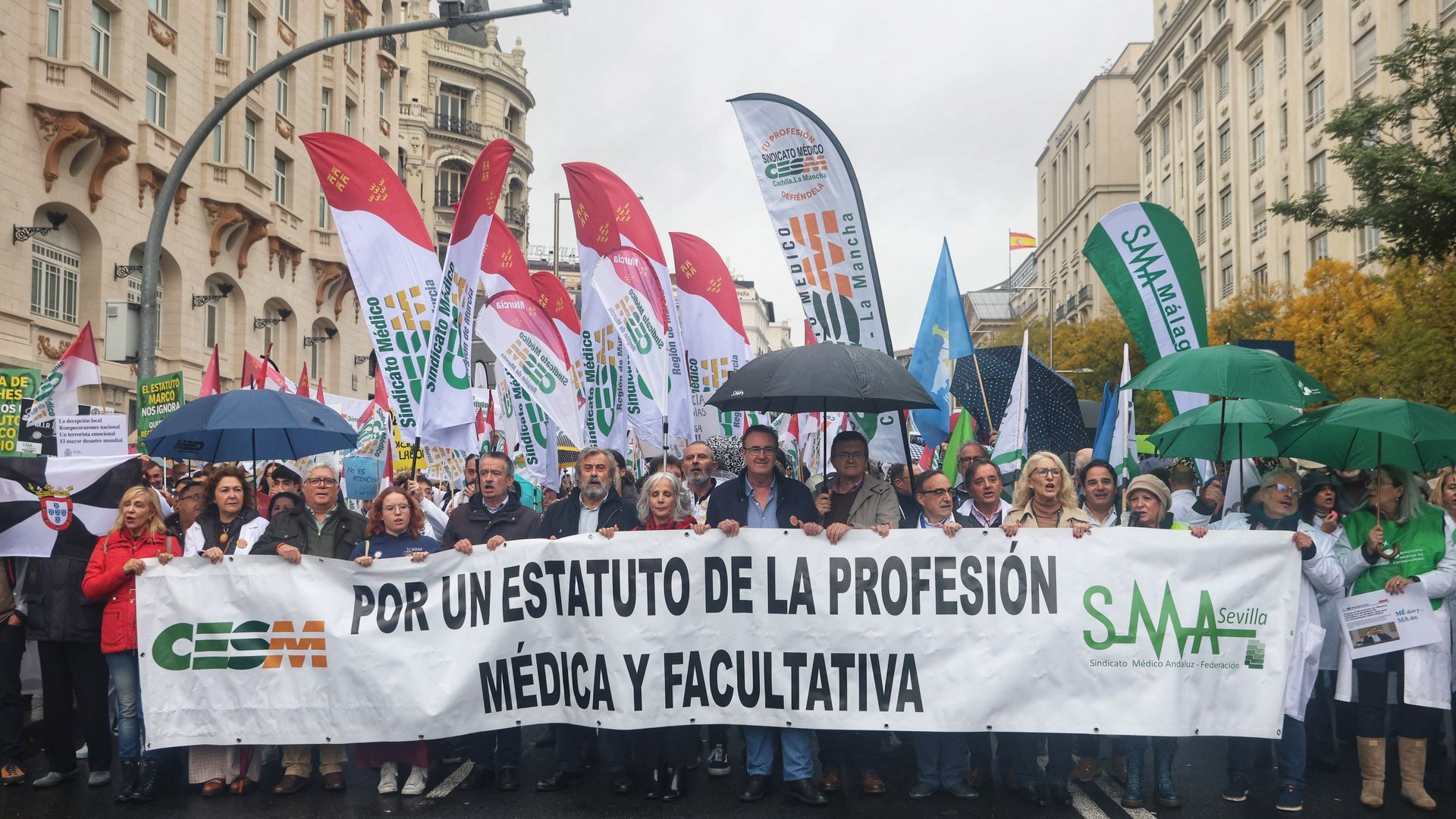 Los médicos vuelven a manifestarse para rechazar el Estatuto Marco y reclamar uno propio