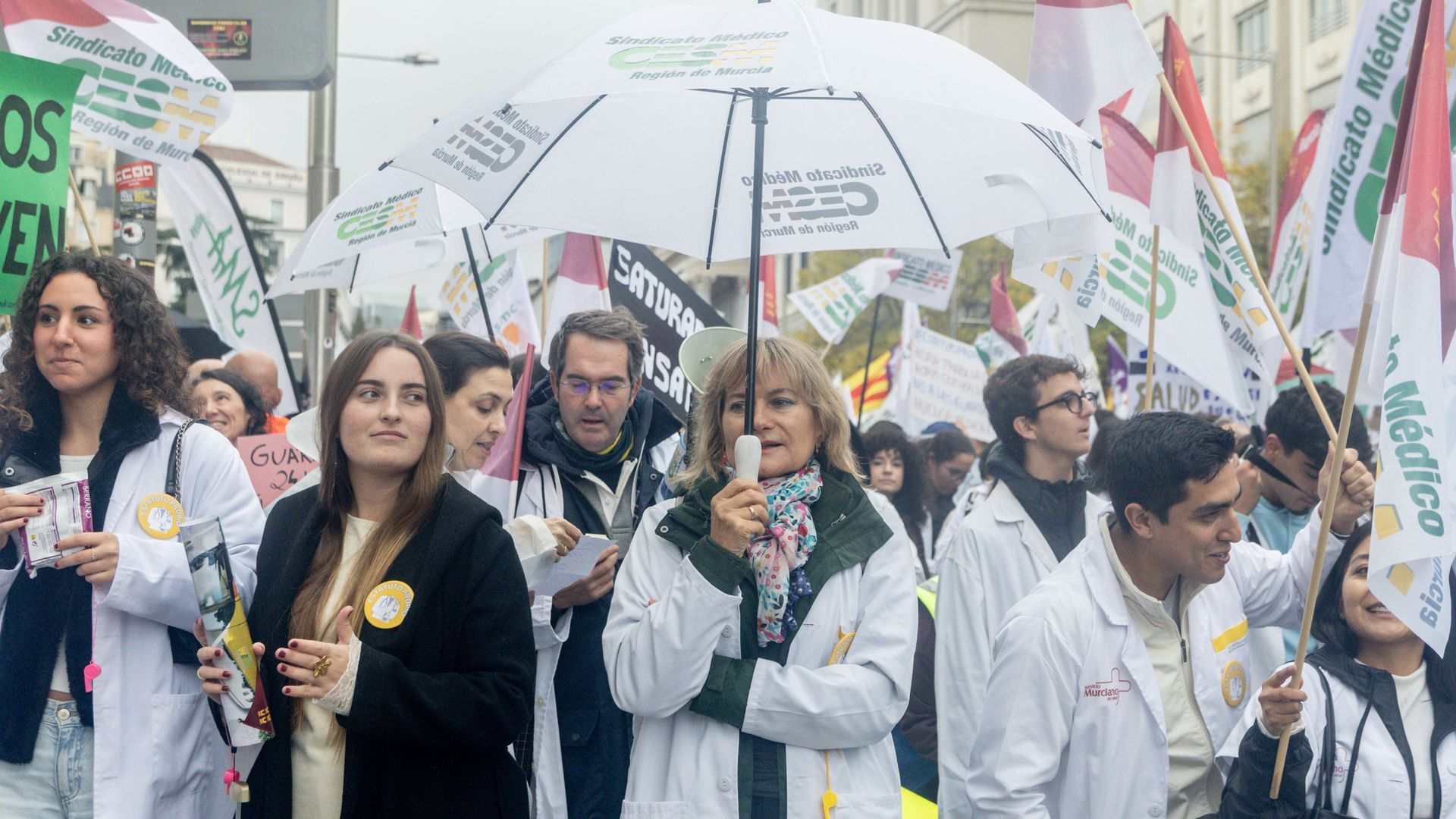 Los médicos vuelven a manifestarse para rechazar el Estatuto Marco y reclamar uno propio