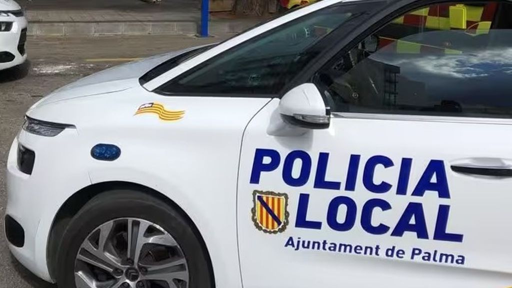 Devuelven a un niño de ocho años a su madre tras acudir al colegio en un día no lectivo en Palma