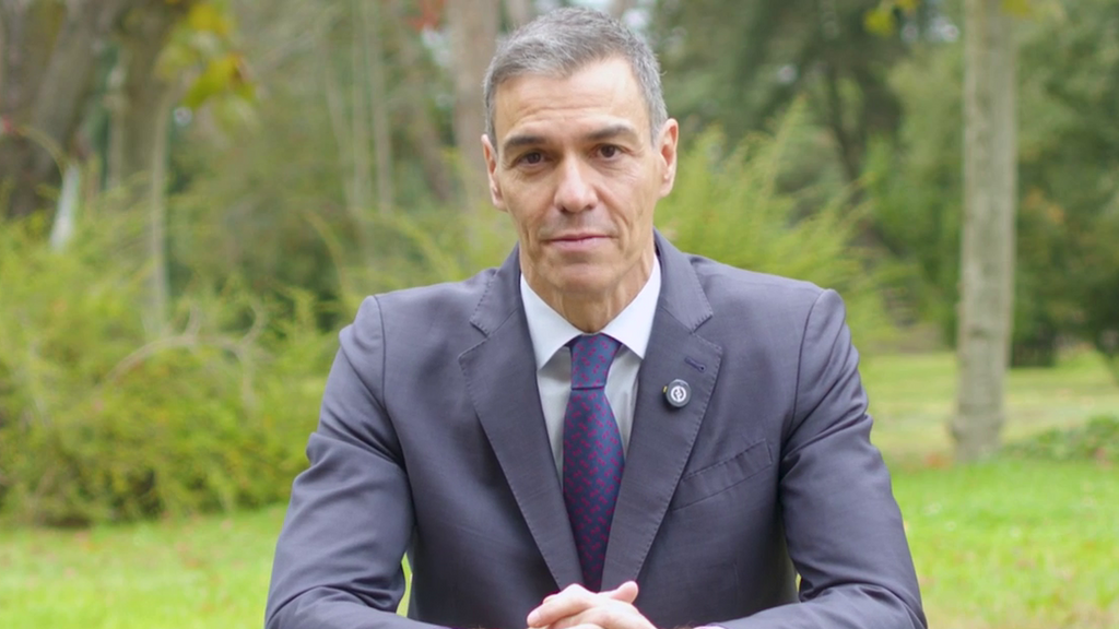 Pedro Sánchez celebra que no han dejado de trabajar "para mejorar la vida de la gente de a pie"
