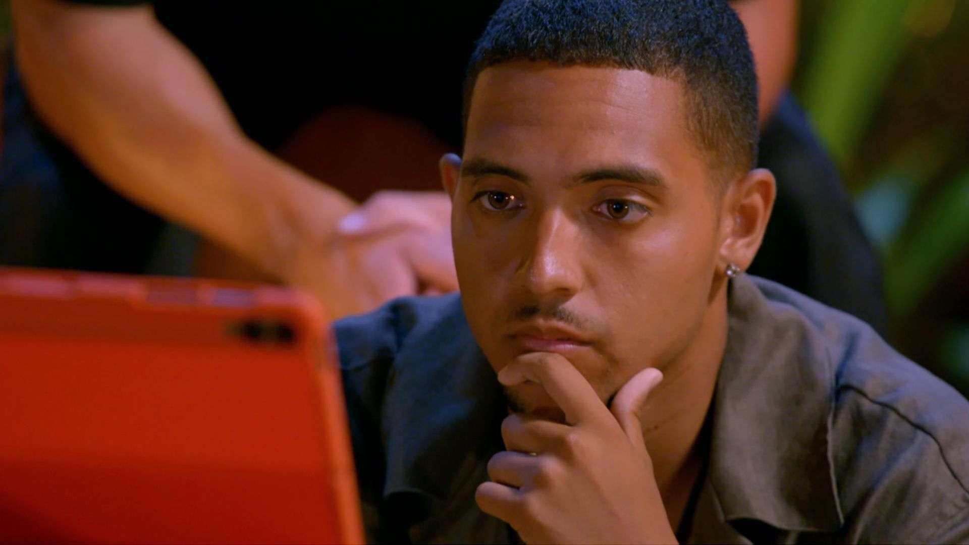 17ef0431-c3e7-4098-82bf-4094d76fd4e8_source-aspect-ratio_default_0 (1)