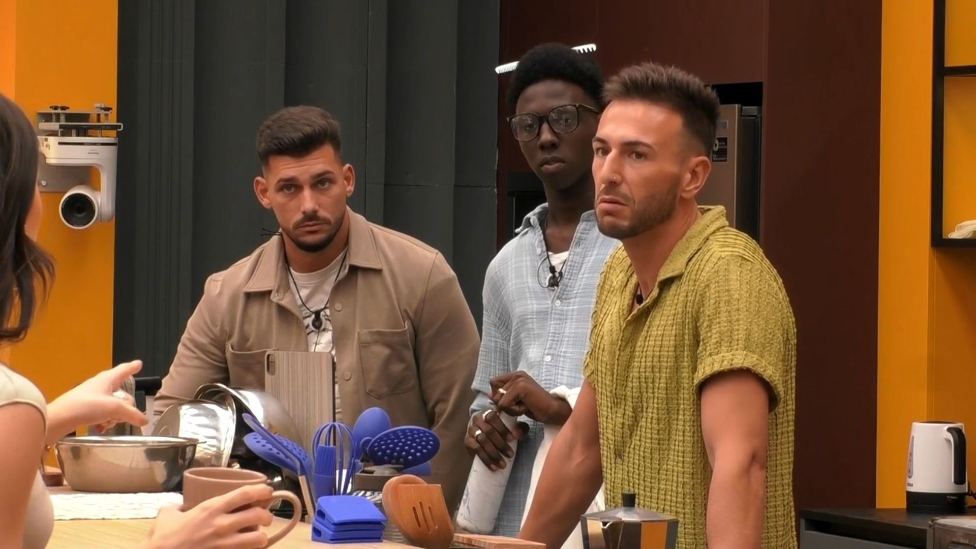 Diego discute con Lorena después de un nuevo encontronazo con Mamadou