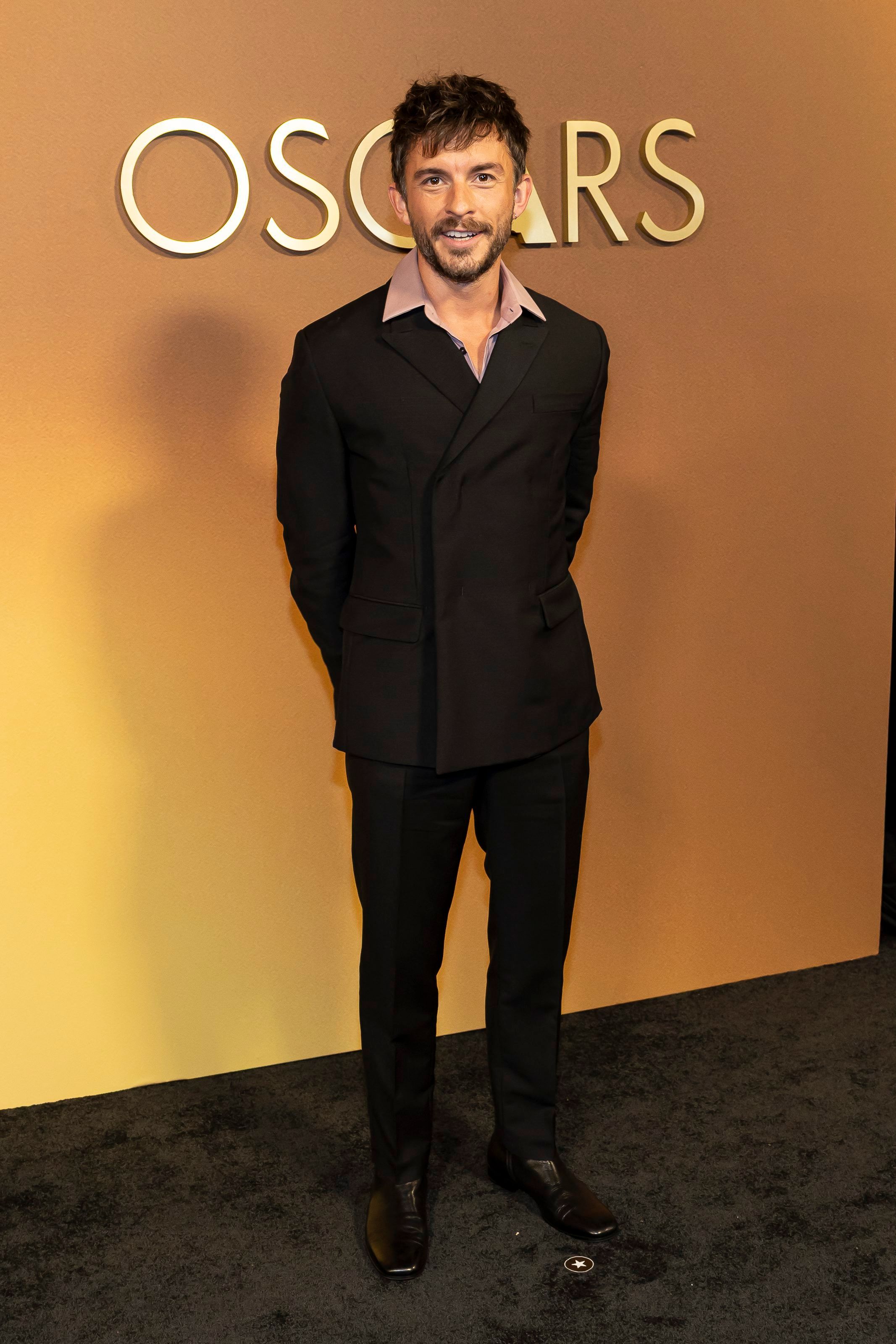 Jonathan Bailey en los Governor Awards 2025