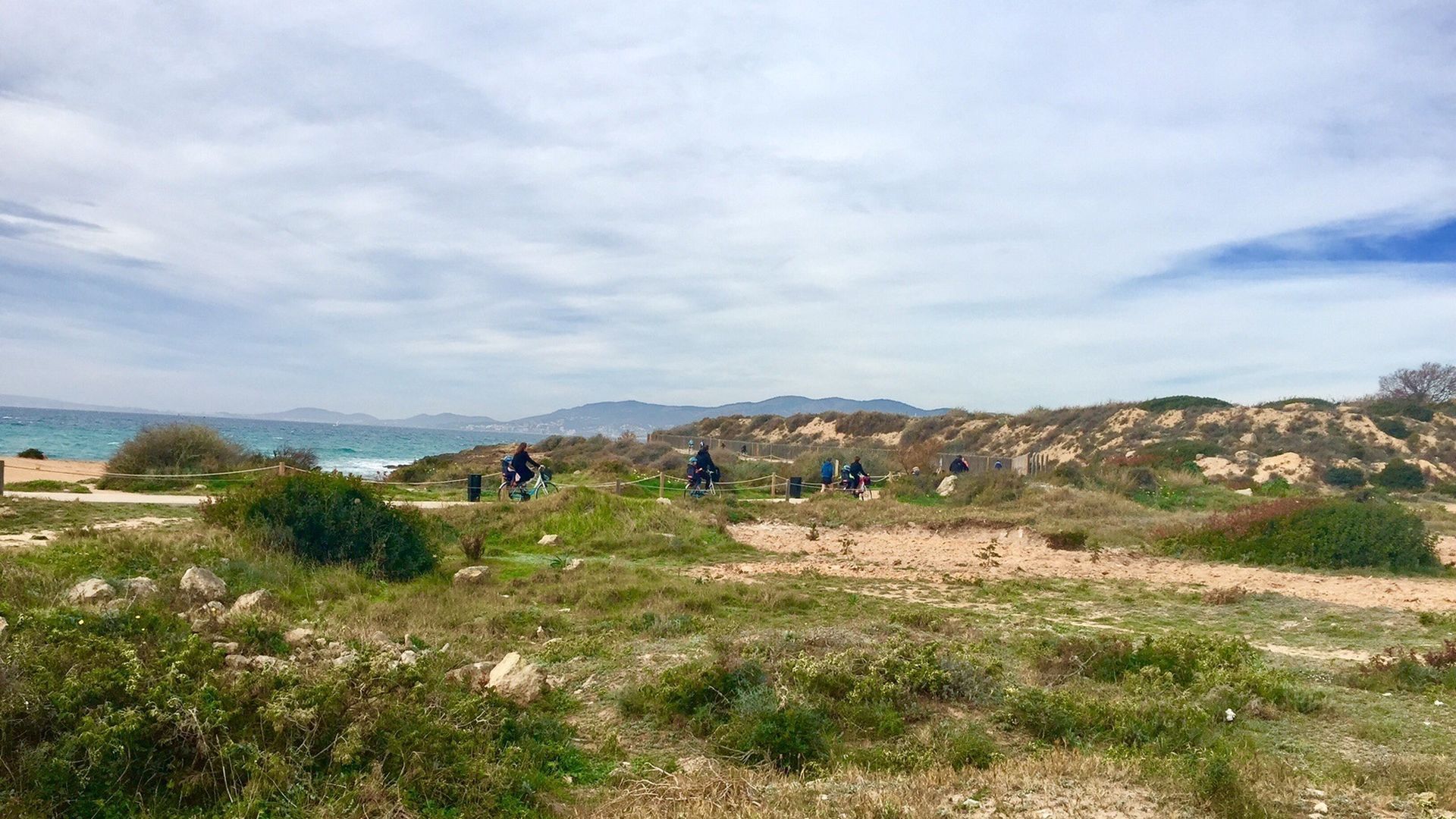 Se ha puesto en marcha una primera inspección ocular del cadáver encontrado en la costa de es Carnatge, Palma