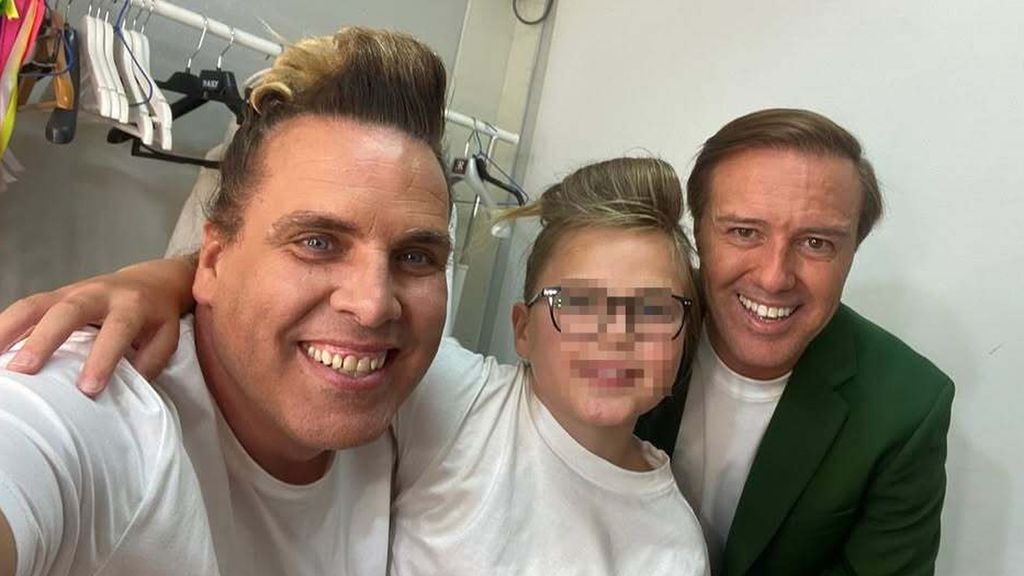 Torito junto a su hijo Nathan y su marido Raúl Jiménez