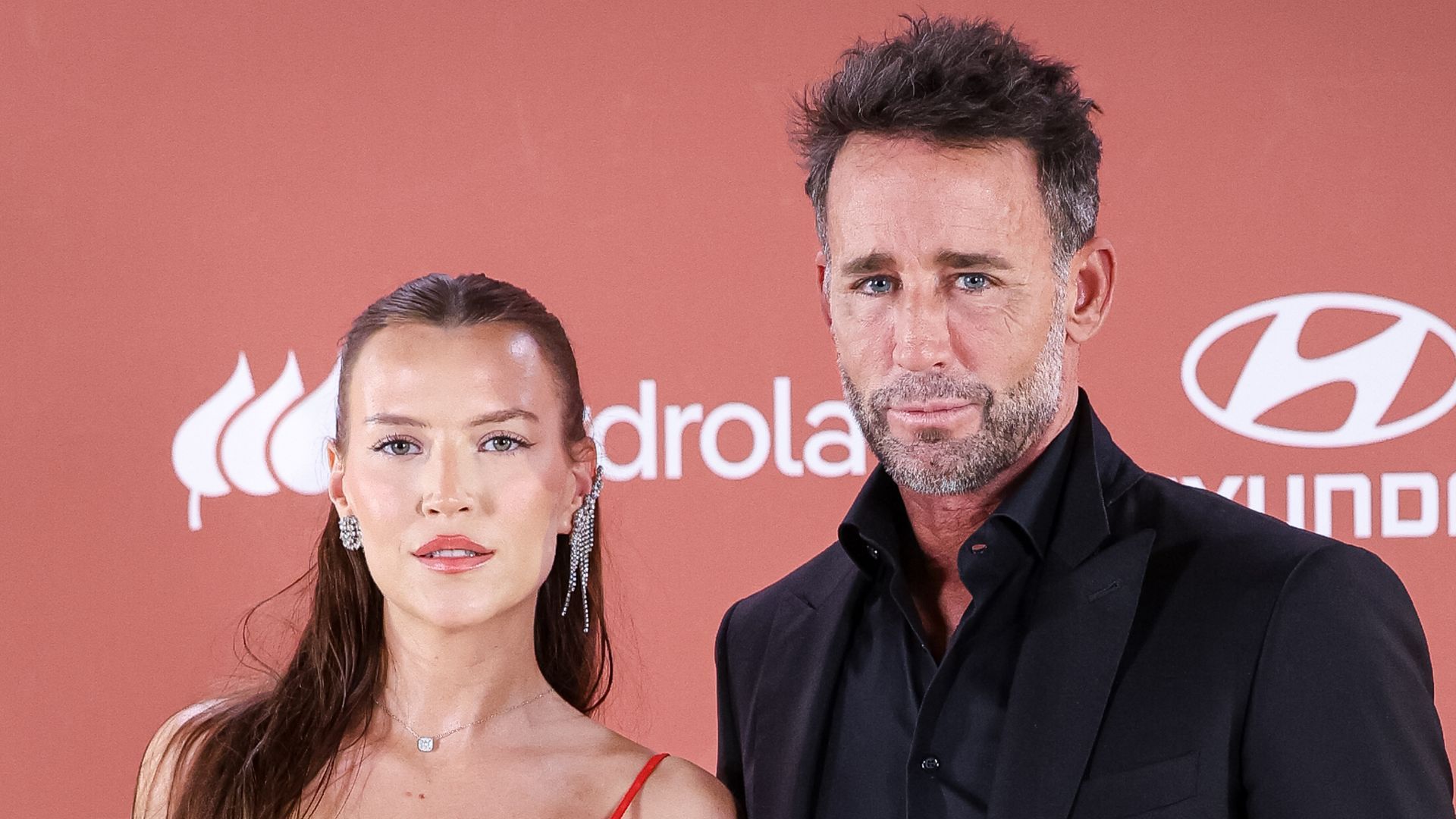 Álvaro Muñoz Escassi presume de su hija Anna Barrachina en la alfombra roja: "Es perfecta" Álvaro Muñoz Escassi presume de su hija Anna Barrachina en la alfombra roja: "Es perfecta"