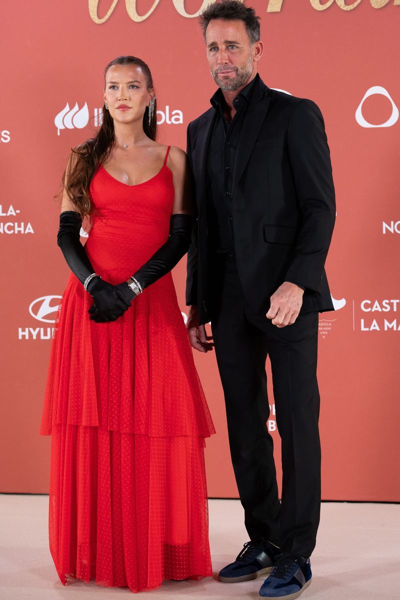 Anna Barrachina y Álvaro Muñoz Escassi, en los Premios Woman Madame Figaro 2025