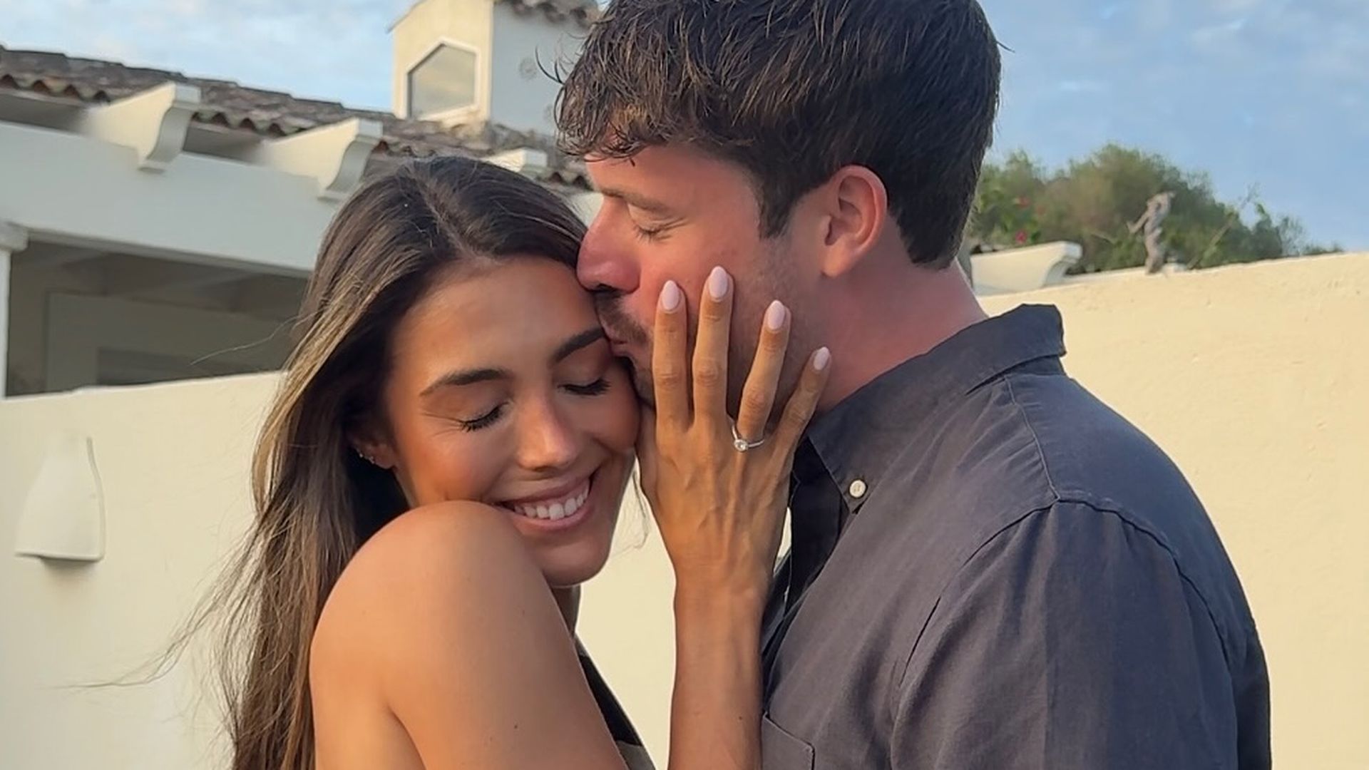 Así ha sido la romántica pedida de Anna Ferrer Padilla y Mario Cristóbal