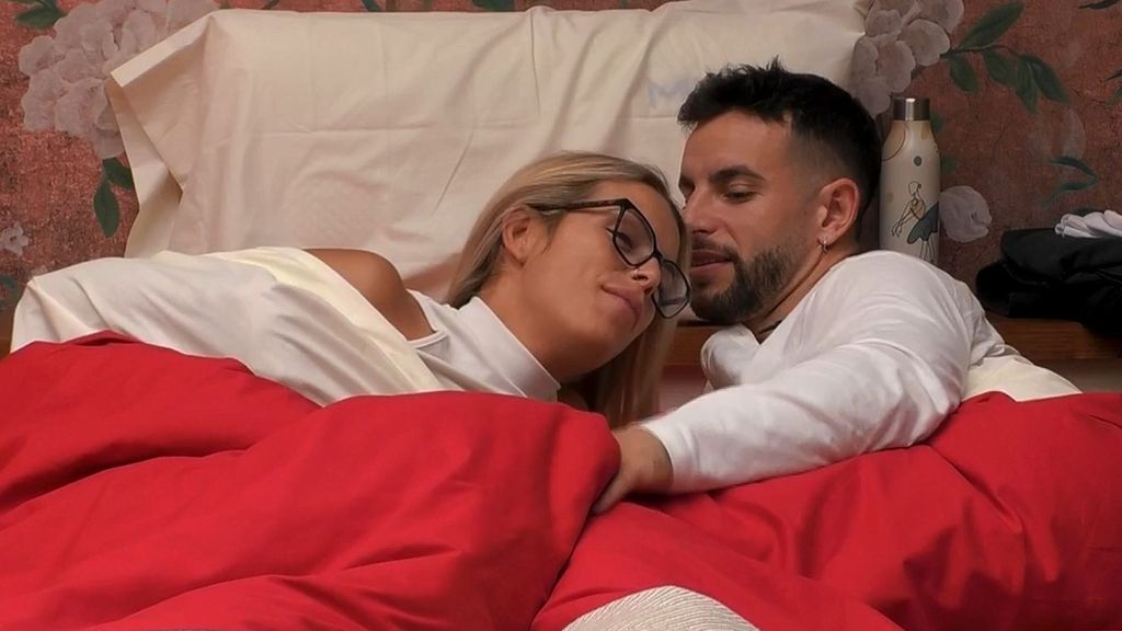 La conversación más picante de Edurne e Íñigo en 'Gran Hermano 20': ''Me estoy poniendo cachonda''