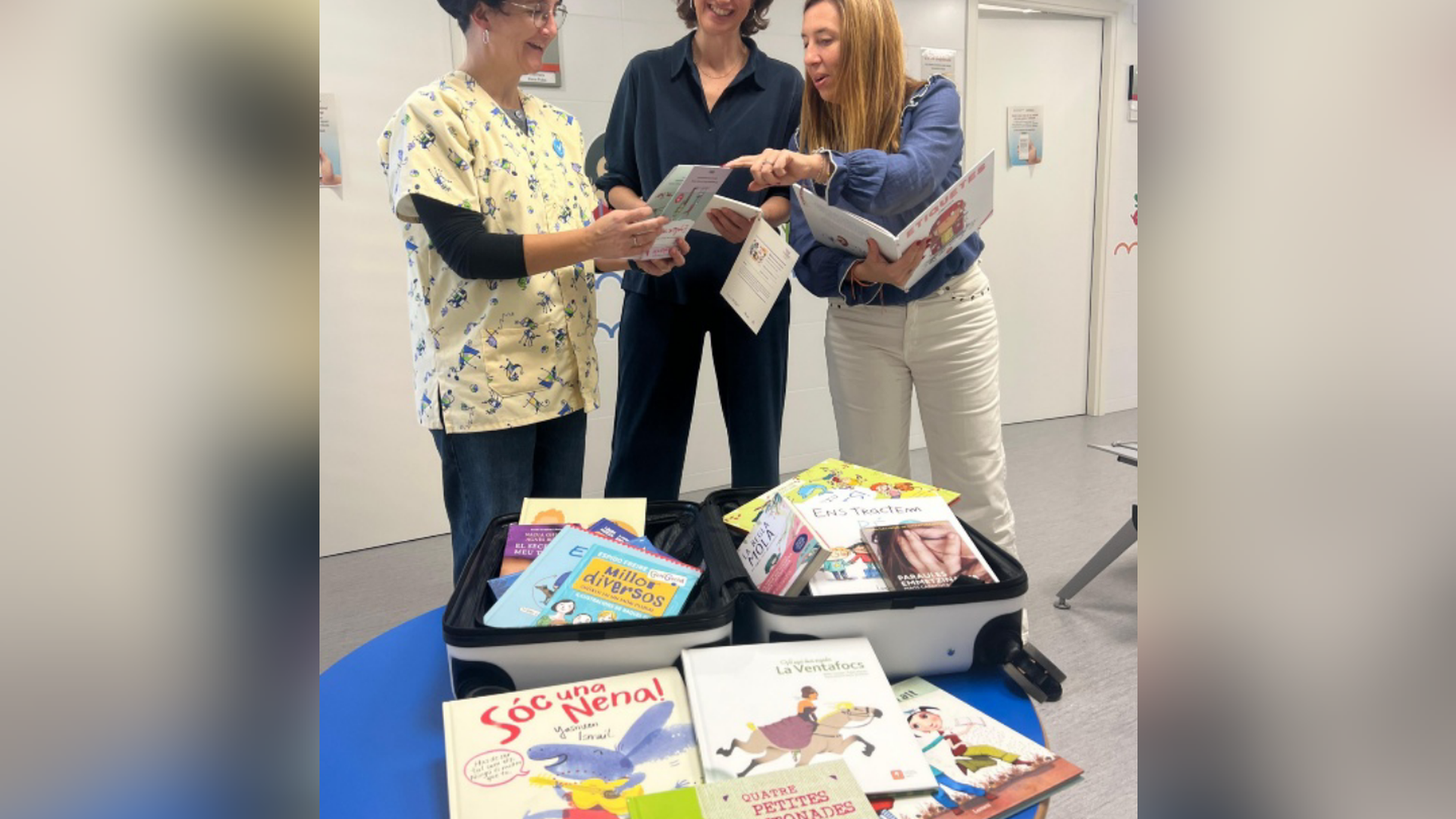 El 'viaje por la igualdad' del personal de pediatría catalán: libros para detectar violencias machistas
