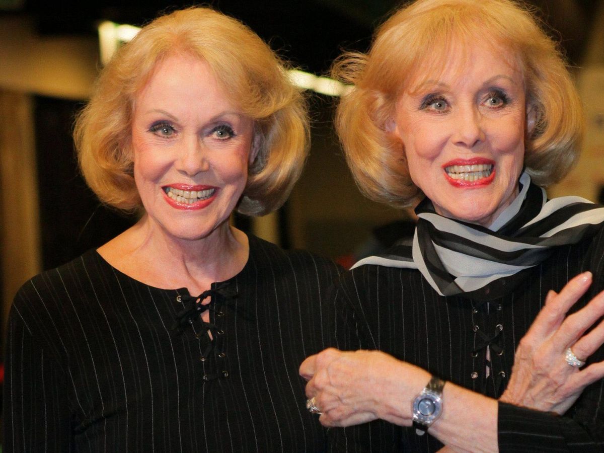 Mueren las gemelas Kessler al mismo tiempo y por suicidio asistido: "No  concebimos vivir separadas"