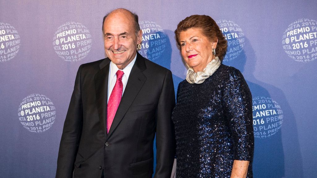 Miquel Roca y su mujer, Ana María Sagarra Trias