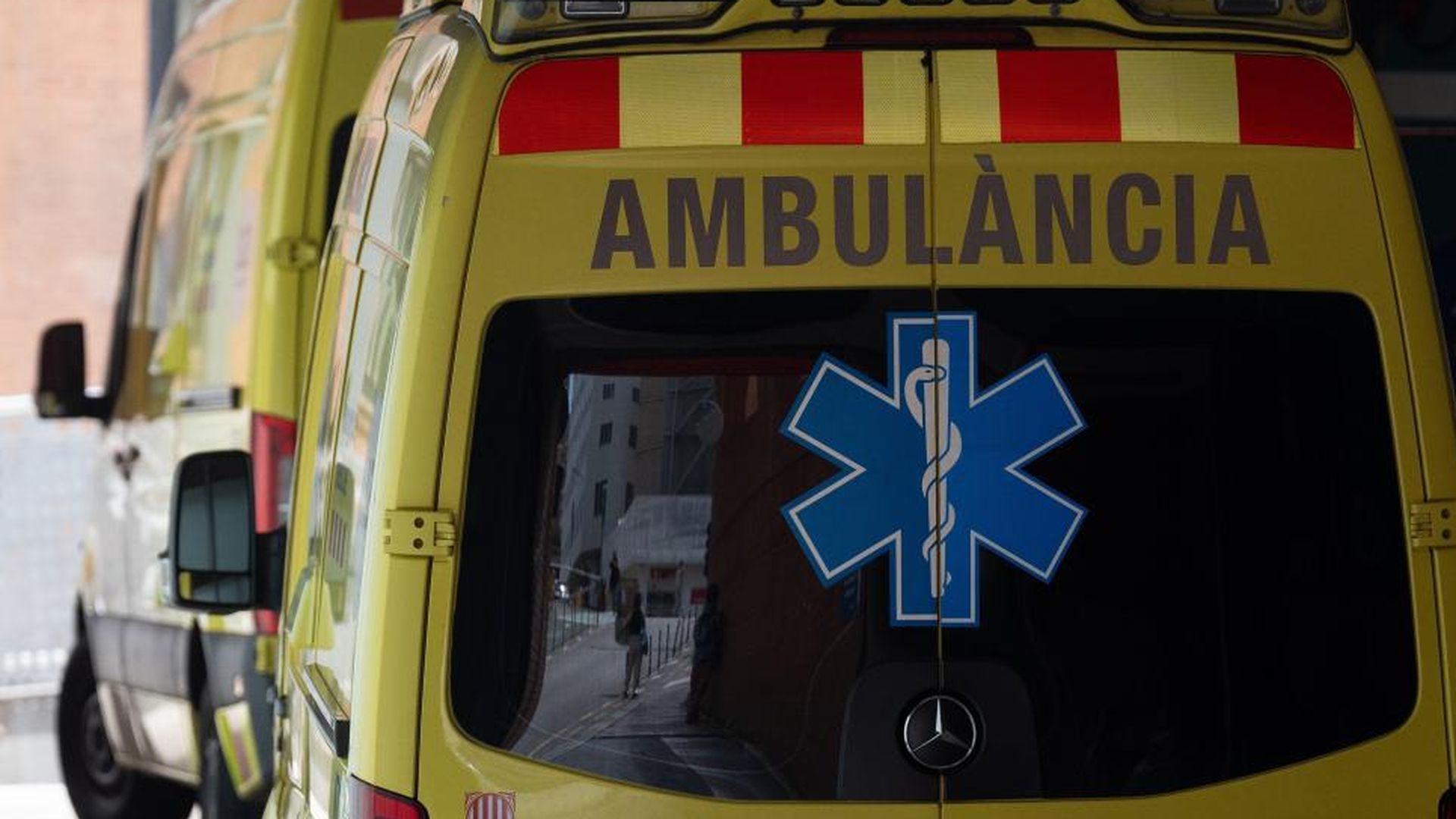 Neus, la mujer que ha muerto tras caer desde su vivienda en L'Hospitalet: "En el último mes no quería quedar con las amigas"