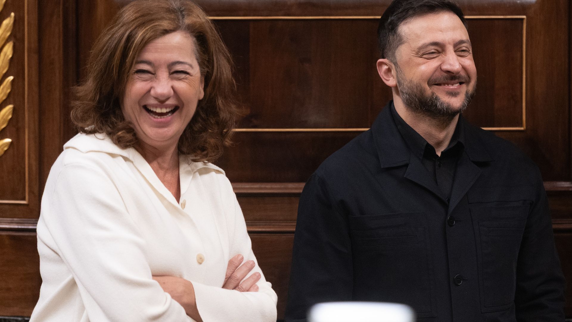 Volodimir Zelenki junto a Francia Armengol en el Congreso