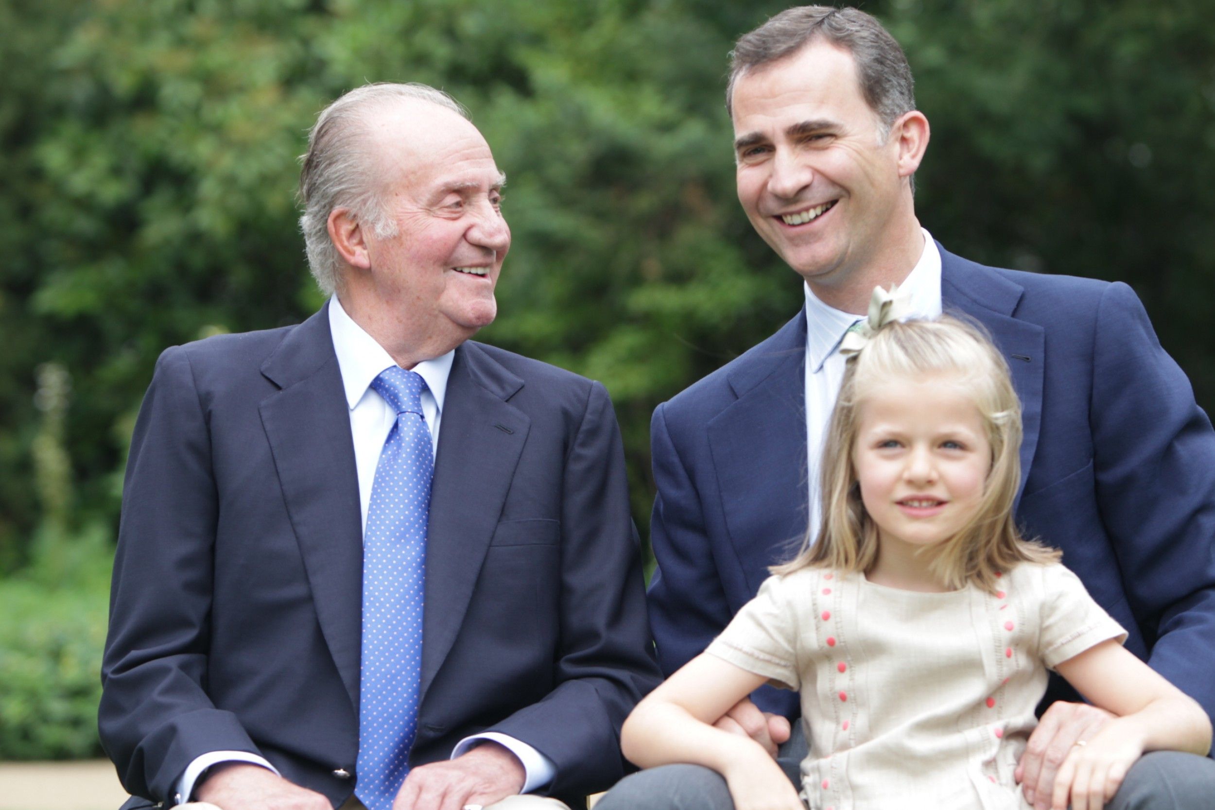 Juan Carlos con don Felipe y Leonor
