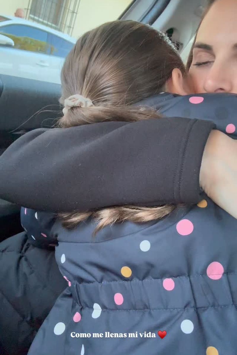 La imagen del reencuentro de Irene Rosales con sus hijas