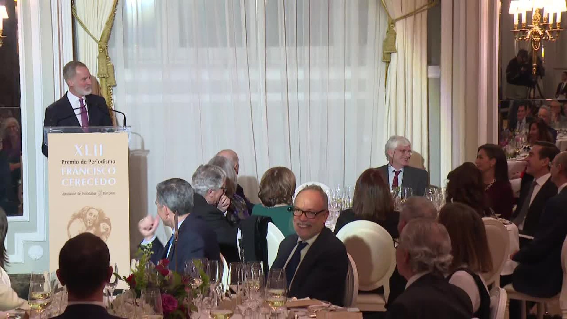 El rey desvela entre risas los gustos musicales de la reina: su sorprendente reacción