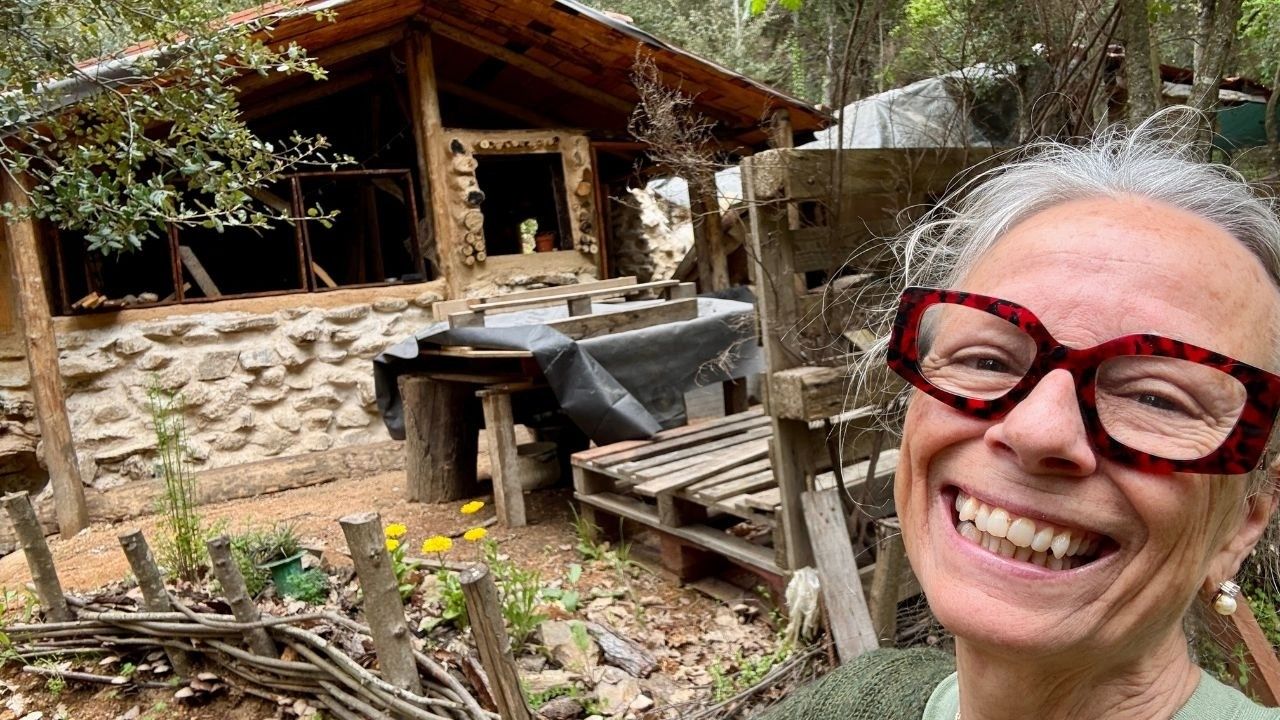 Una de las miniaturas del canal de YouTube de Yaya Bushcraft