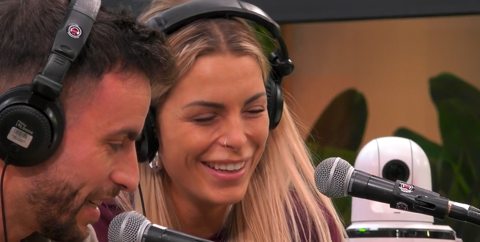 Cómplices hasta en la radio