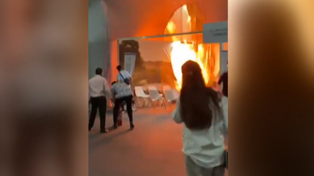 Desalojan la Cumbre del Clima por un incendio en el pabellón donde se realizan las negociaciones diplomáticas en Brasil