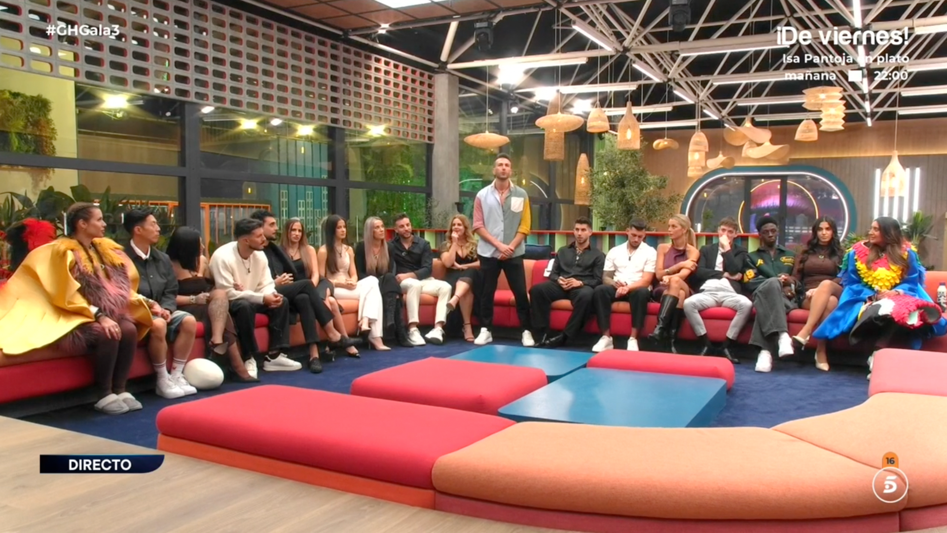 Diego se ofrece como voluntario para entrar en la pajarería