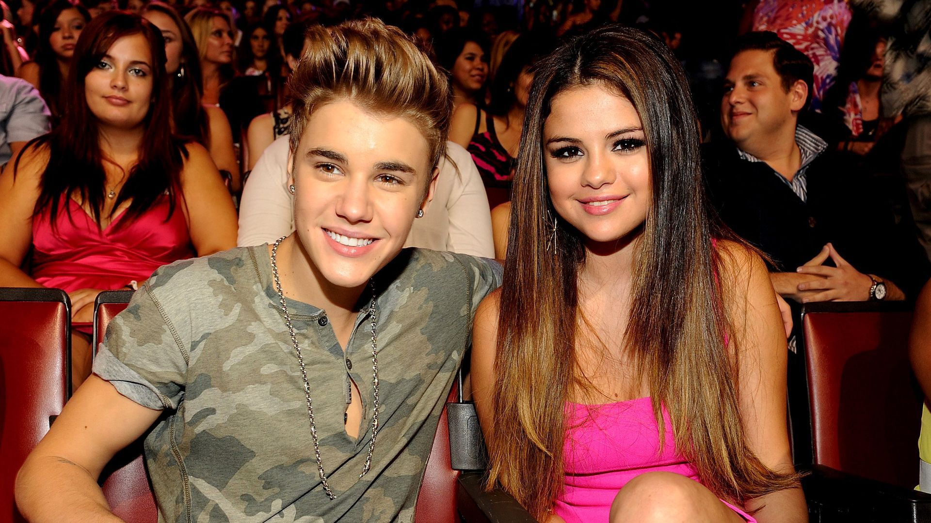 Justin Bieber junto a Selena Gomez