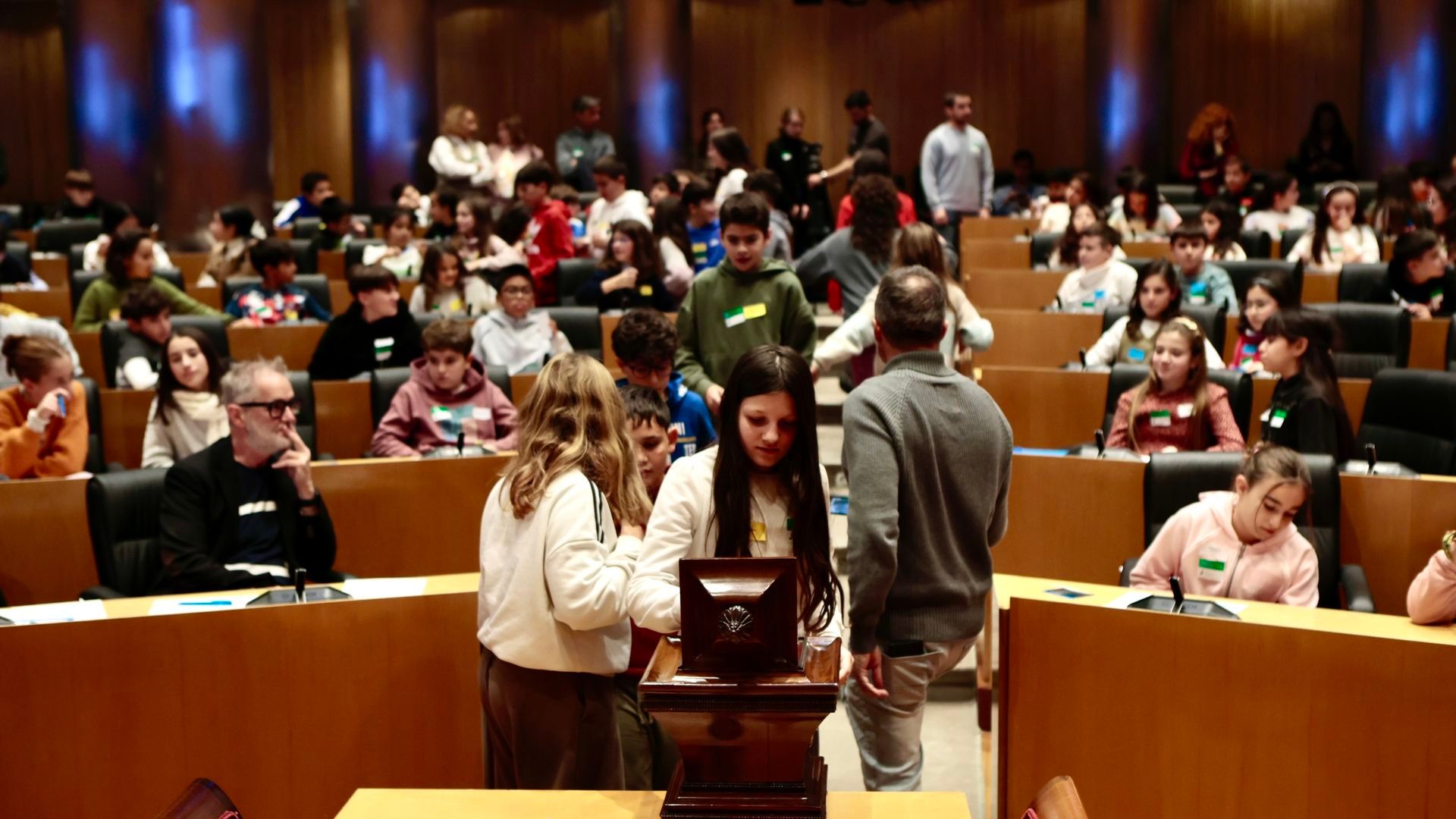 Niños y niñas se han convertido en Diputados por un Día