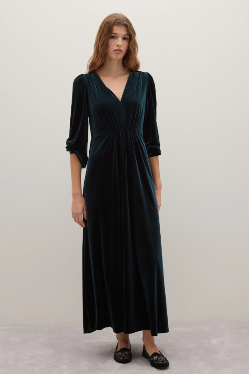 Vestido de terciopelo con cruce