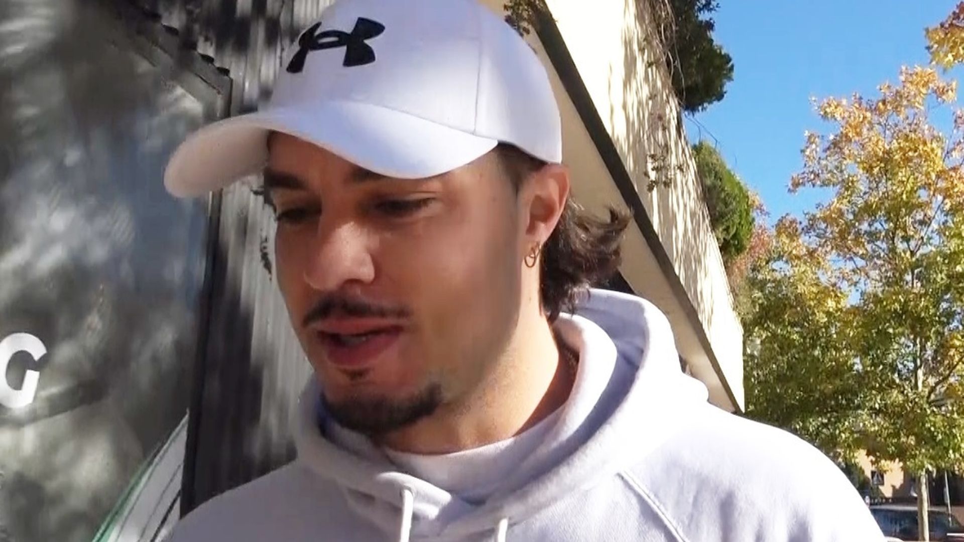 Carlo Costanzia habla de su supuesta intención de comprar junto a Alejandra Rubio la casa de Marta López