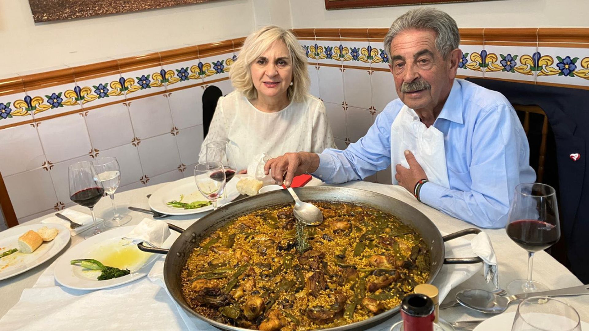 El restaurante donde Miguel Ángel Revilla ha reencontrado “la auténtica paella valenciana”: “Un 10”