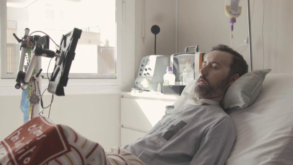 La IA devuelve la voz a Fran, enfermo de ELA: "Es emocionante volver a escucharme"