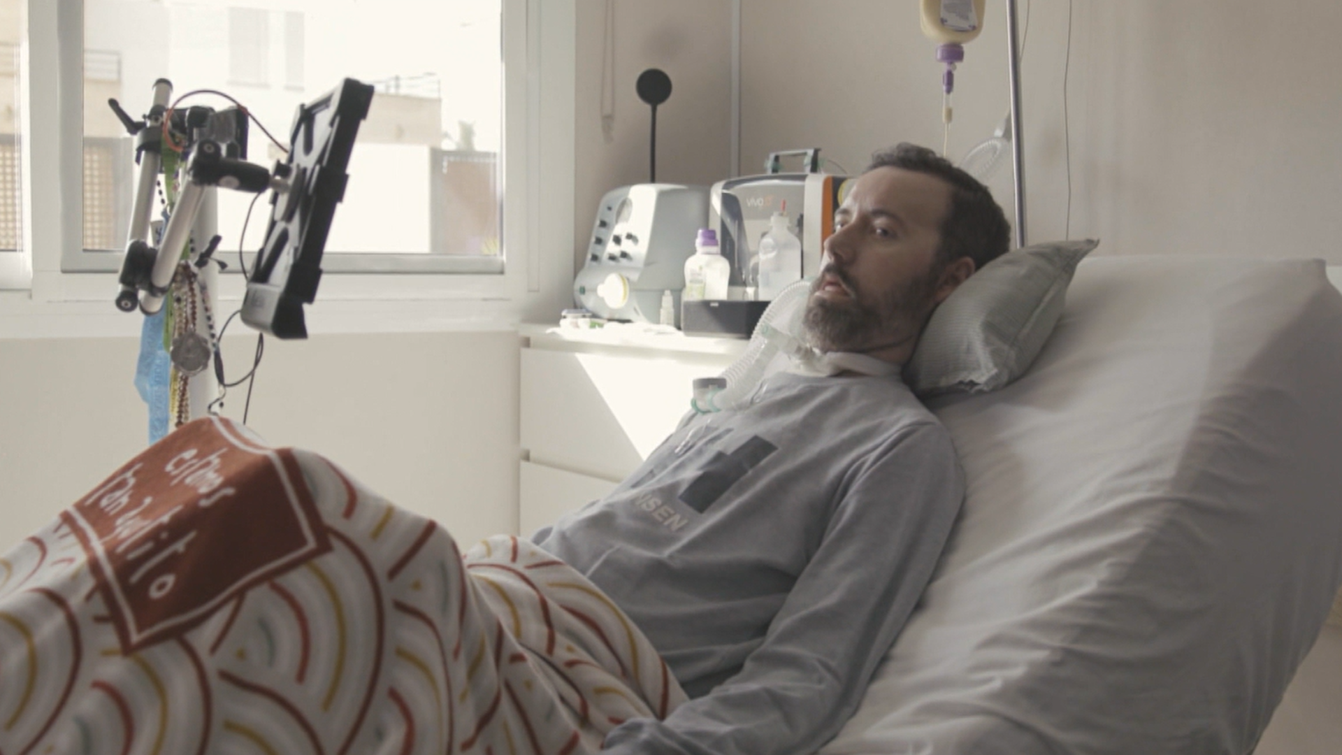 La IA devuelve su voz a Fran, enfermo de ELA: "Es emocionante volver escuchar mis palabras y pensamiento con mi voz"