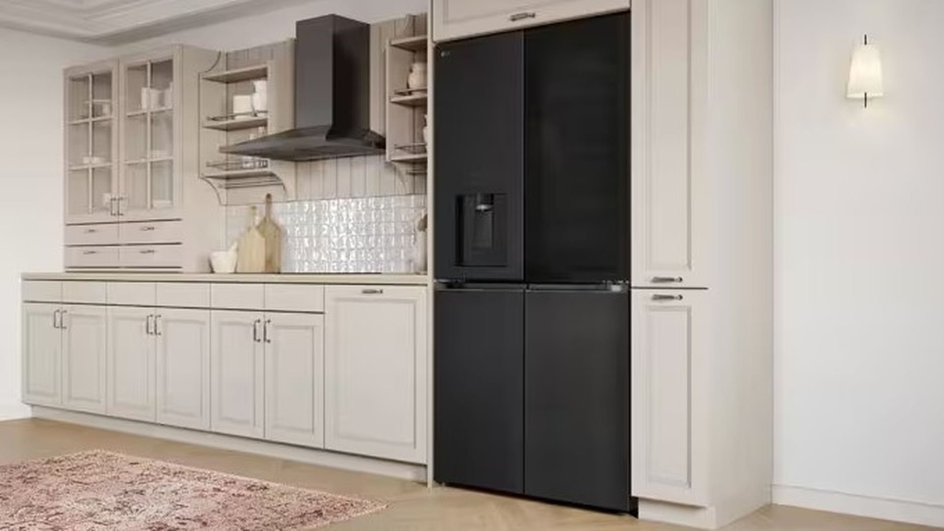 La nevera, en el lugar equivocado de la cocina: ¿dónde debemos colocarla?